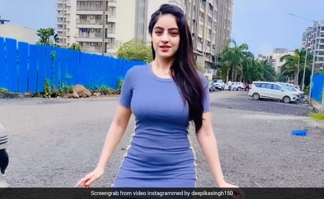 दीपिका सिंह ने बीच सड़क कूद-कूदकर किया अनोखा डांस, फैन्स बोले- कोई तो रोक लो...देखें Video