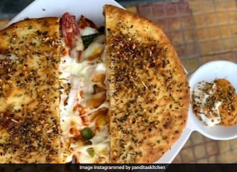 Pizza Burger Recipe: This Unique Fusion Dish Brings Together The Best Of Both Worlds Pizza Burger Recipe: This Unique Fusion Dish Brings Together The Best Of Both Worlds
