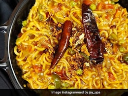 Bizarre! Ghaziabad Vendor Makes Noodles With This Cold Drink, Leaves Internet Disgusted Bizarre! Ghaziabad Vendor Makes Noodles With This Cold Drink, Leaves Internet Disgusted