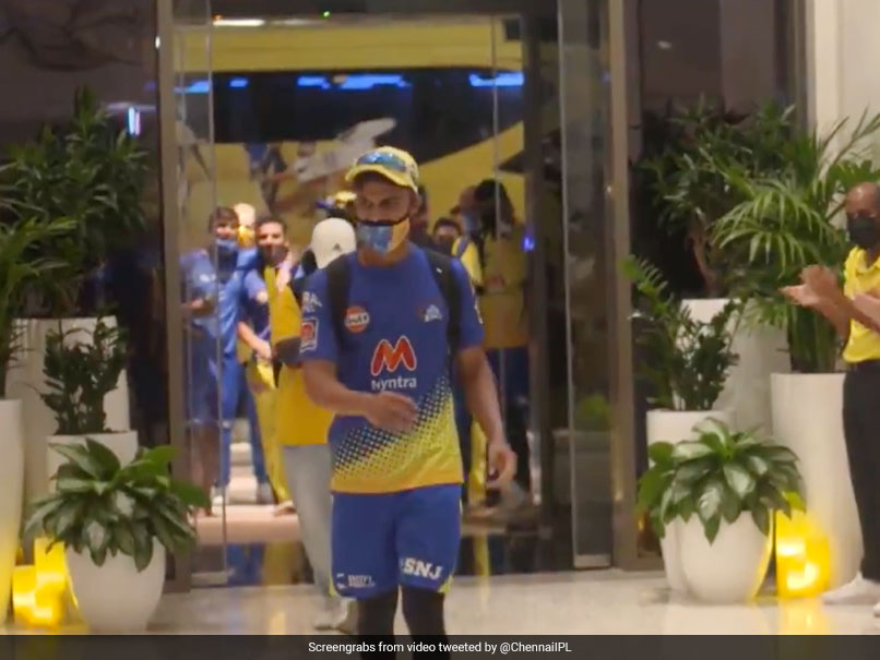 Video: Ruturaj Gaikwad का होटल में हुआ भव्य स्वागत, लोगों ने कहा- ऐसा सिर्फ CSK..'