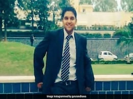 इस मशहूर पंजाबी सिंगर ने शेयर की अपने कॉलेज टाइम की Photo, फैन्स ने पहचानने से कर दिया इनकार इस मशहूर पंजाबी सिंगर ने शेयर की अपने कॉलेज टाइम की Photo, फैन्स ने पहचानने से कर दिया इनकार