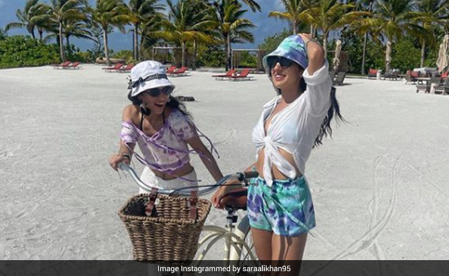 Sara Ali Khan's Maldives Postcard Is Actually A Birthday Greeting