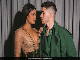 Priyanka Chopra खुद को बुलाती हैं 'मिर्ची', बोलीं- निक जोनस के मिलने से पहले मैं लोगों के... Priyanka Chopra खुद को बुलाती हैं 'मिर्ची', बोलीं- निक जोनस के मिलने से पहले मैं लोगों के...