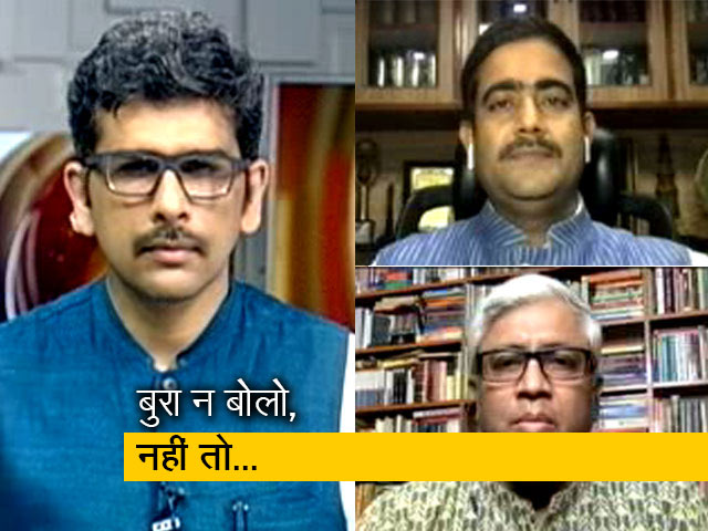 खबरों की खबर: क्या सरकार से सवाल करने के बाद जांच एजेंसियों की छापेमारी झेलनी होगी?