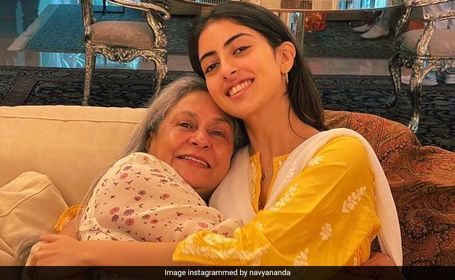 The Internet Is All Hearts For This Pic Of Navya Naveli Nanda With <I>Nani</i> Jaya Bachchan