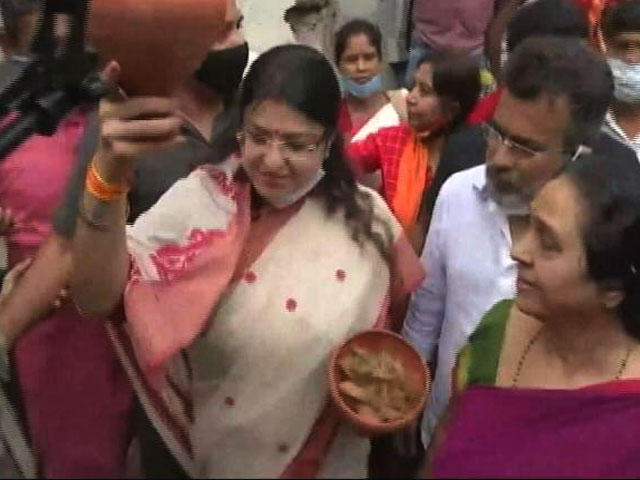 Mamata Banerjee's Rivals File Nominations For Crucial Bhabanipur Bypoll