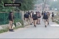 Cop, Labourer Shot Dead In J&K, Police Point To Terrorists' "Frustration" Cop, Labourer Shot Dead In J&K, Police Point To Terrorists' "Frustration"