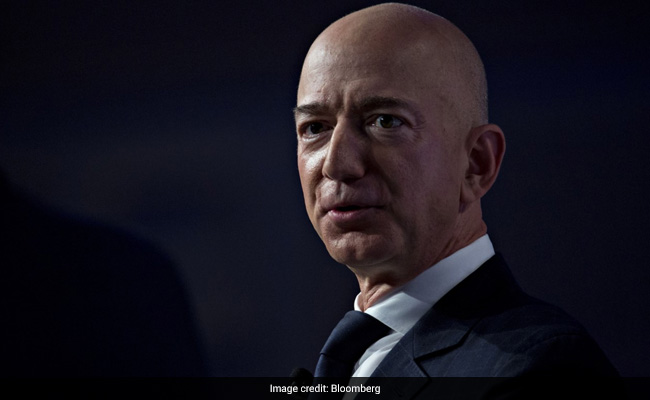 Feud Between Billionaires Elon Musk, Jeff Bezos Gets More Pointed