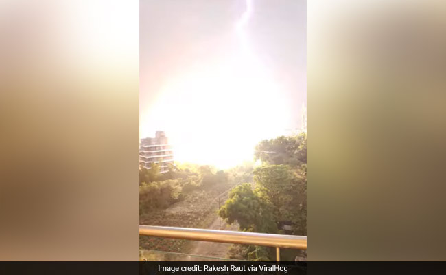 "Saw People Run, Scream": Man Films Intense Lightning Strike In Maharashtra