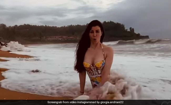 टोनी कक्कड़ के सॉन्ग पर चिल करती नजर आईं अरबाज खान की गर्लफ्रेंड जॉर्जिया एंड्रियानी, देखें Video