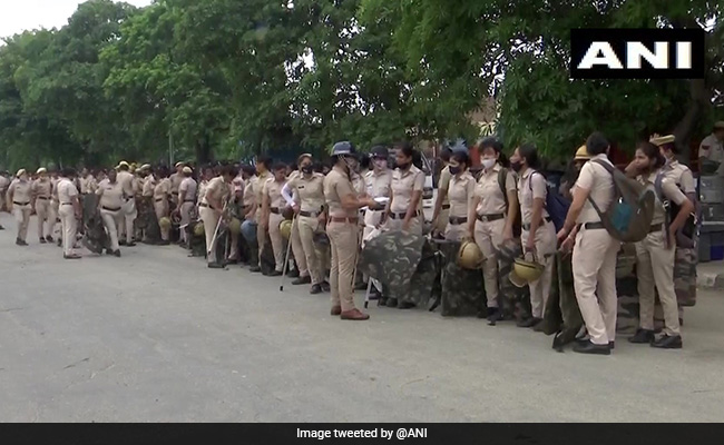 Massive Security As Farmers Plan To Block Mini-Secretariat In Haryana