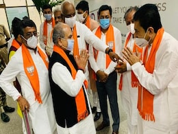 गुजरात : नया सीएम चुनने को  BJP विधायक दल की बैठक कुछ ही देर में, केंद्रीय मंत्री मंडाविया भी पहुंचे गुजरात : नया सीएम चुनने को  BJP विधायक दल की बैठक कुछ ही देर में, केंद्रीय मंत्री मंडाविया भी पहुंचे