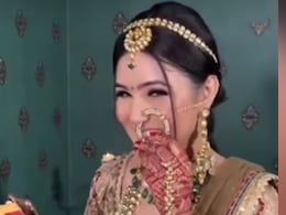 Watch: Hungry Bride Devours Pizza McPuff Before Wedding; We Can't Help But Relate Watch: Hungry Bride Devours Pizza McPuff Before Wedding; We Can't Help But Relate