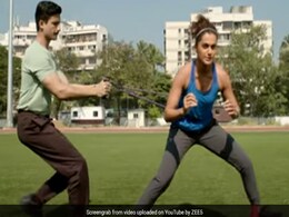 Rashmi Rocket Trailer: 'रश्मि रॉकेट' का ट्रेलर रिलीज, दमदार लगीं तापसी पन्नू- देखें Video Rashmi Rocket Trailer: 'रश्मि रॉकेट' का ट्रेलर रिलीज, दमदार लगीं तापसी पन्नू- देखें Video