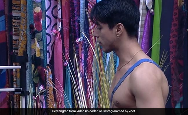 <i>Bigg Boss OTT</i>: Akshara Singh And Pratik Sehajpal Get Into A Fight