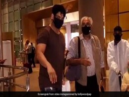 Sidharth Shukla Heart Attack Death: सिद्धार्थ शुक्ला आखिरी बार एयरपोर्ट पर मॉम के साथ यूं आए थे नजर, देखें Video Sidharth Shukla Heart Attack Death: सिद्धार्थ शुक्ला आखिरी बार एयरपोर्ट पर मॉम के साथ यूं आए थे नजर, देखें Video