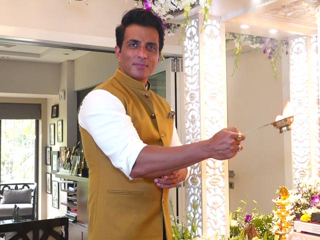 I-T Raids At Sonu Sood's Residence