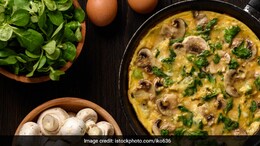 5 Spinach (Palak) Breakfast Recipes For Warm Winter Mornings