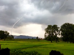 UP: आफत की बारिश और चक्रवाती तूफान ने मचाया कहर,  विद्युत आपूर्ति ठप UP: आफत की बारिश और चक्रवाती तूफान ने मचाया कहर,  विद्युत आपूर्ति ठप