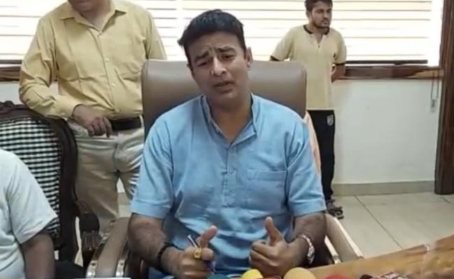 धारा 144 के उल्लंघन के दोषी बीजेपी नेता संगीत सोम पर अदालत ने लगाया 800 रुपये का जुर्माना