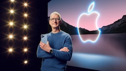 Twitter Abuzz After '<i>Dum Maro Dum</i>' Tune Plays During iPhone 13 Launch
