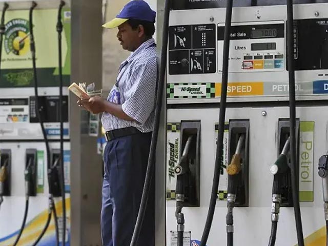India's October Fuel Demand Surges, Petrol Sales Hit Record India's October Fuel Demand Surges, Petrol Sales Hit Record