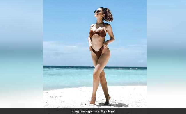Alaya Furniturewalla Is Clearly A Beach Person (As Seen In These Pics)