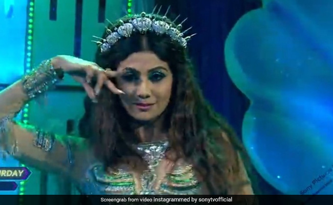 शिल्पा शेट्टी ने 'नदियों पार' गाने पर किया धमाकेदार डांस, एक्ट्रेस के नए लुक ने मचाई खलबली 