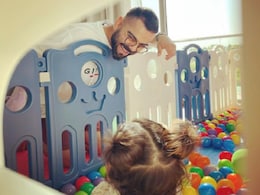 अनुष्का ने शेयर की बेटी वामिका और विराट  की प्यारी तस्वीर, सोशल मीडिया पर वायरल हुई तस्वीर अनुष्का ने शेयर की बेटी वामिका और विराट  की प्यारी तस्वीर, सोशल मीडिया पर वायरल हुई तस्वीर