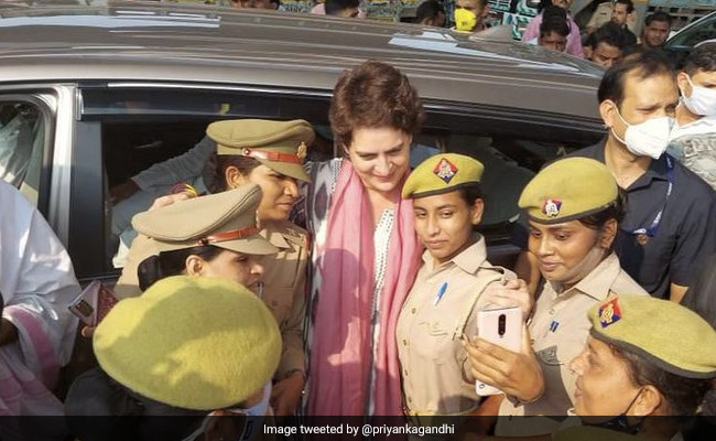 "Heard Yogi-<i>Ji</i>'s So Hurt By This Pic...": Priyanka Gandhi On Cops' Selfie