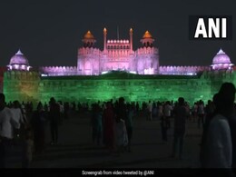 Watch: Red Fort, Qutub Minar Lit In Tricolor To Mark 1 Billion Jabs Feat Watch: Red Fort, Qutub Minar Lit In Tricolor To Mark 1 Billion Jabs Feat