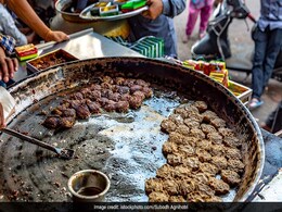 Why Lucknow's Famous Tunday Kebabs Still Rule The Hearts Of Kebab Lovers Why Lucknow's Famous Tunday Kebabs Still Rule The Hearts Of Kebab Lovers