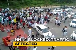 Farmers Block Delhi-Chandigarh Highway Over Delay In Paddy Procurement Farmers Block Delhi-Chandigarh Highway Over Delay In Paddy Procurement