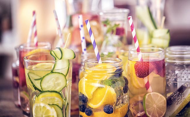 Weight Loss Drink: रोजाना करें इन चार ड्रिंक्स का सेवन, तेजी से बर्न होगा फैट