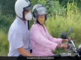 देखें VIDEO : गोवा में बाइक पर चुनाव प्रचार करते दिखे राहुल गांधी देखें VIDEO : गोवा में बाइक पर चुनाव प्रचार करते दिखे राहुल गांधी