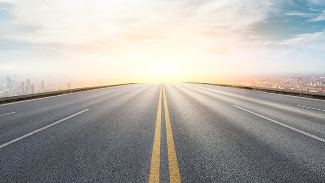 Viral Video: सड़कों के मलबे से ही तैयार होगी नई सड़क, घटेगी लागत कम होगा प्रदूषण