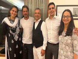 Pics: SRK With Legal Team After Son Aryan Gets Bail Pics: SRK With Legal Team After Son Aryan Gets Bail