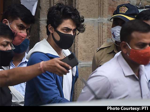 आर्यन खान केस : व्हॉटसऐप चैट पर्याप्त सबूत नहीं, पंचनामा भी मनगढ़ंत, संदिग्ध : कोर्ट की टिप्पणी