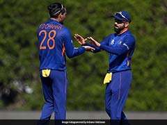 Watch: Did Kohli's "Advice" Help Rahul Chahar Get Glenn Maxwell Out?