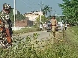 लखीमपुर खीरी के घटनास्थल पर लाया गया 'मंत्री पुत्र', पुलिस ने रिक्रिएट करवाए किसानों को कुचलने का 'क्राइम सीन' लखीमपुर खीरी के घटनास्थल पर लाया गया 'मंत्री पुत्र', पुलिस ने रिक्रिएट करवाए किसानों को कुचलने का 'क्राइम सीन'