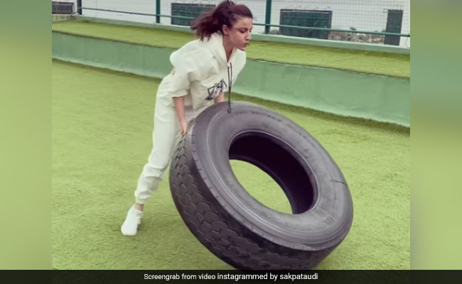 Soha Ali Khan's Workouts Get Deadlier By The Day. See Her Post