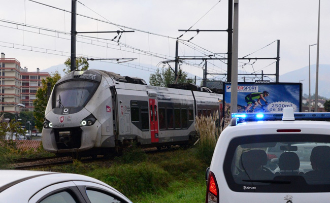 3 Migrants Killed, 1 Injured In France Rail Tragedy