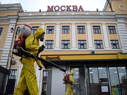 Russia Ends Week-Long Nationwide Paid Holiday Despite Spiking Covid Cases Russia Ends Week-Long Nationwide Paid Holiday Despite Spiking Covid Cases