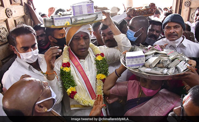 Telangana Minister Donates Rs 1.75 Crore To Sri Lakshmi Narasimha Swamy Temple