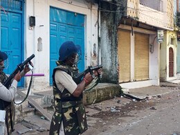 Clashes In MP's Jabalpur Over Religious Procession, 5 Cops Injured Clashes In MP's Jabalpur Over Religious Procession, 5 Cops Injured
