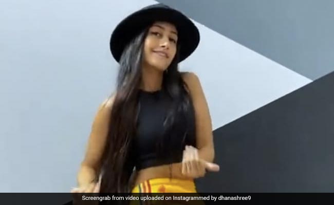 Dhanashree Verma ने वर्ल्ड कप के सॉन्ग 'RangJa' पर झूमकर किया डांस, देख फैन्स के यूं आए रिएक्शन...