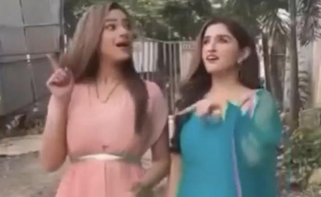 मदालसा शर्मा ने सहेली के साथ शेयर किया मजेदार वीडियो, वनराज और समर के बीच हो गईं कंफ्यूज