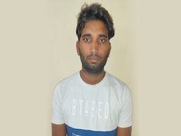 महिला के रूप में फ्रेंड रिक्वेस्ट भेजी और फिर गैंग ने ब्लैकमेल करके वसूले लाखों रुपये महिला के रूप में फ्रेंड रिक्वेस्ट भेजी और फिर गैंग ने ब्लैकमेल करके वसूले लाखों रुपये