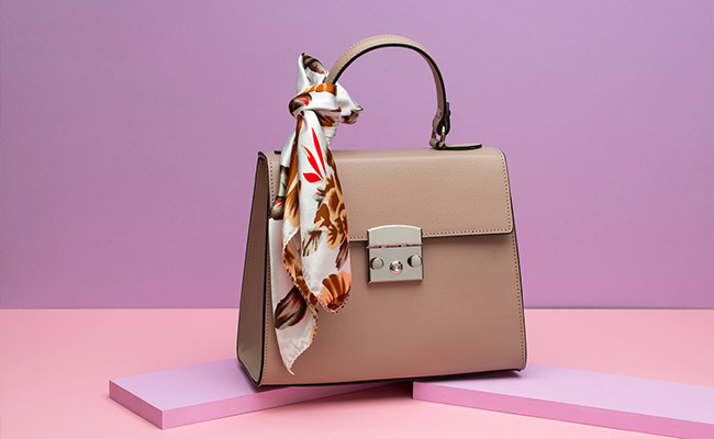 Tote Bags So Classy, No Woman Would Ever Say No To Them