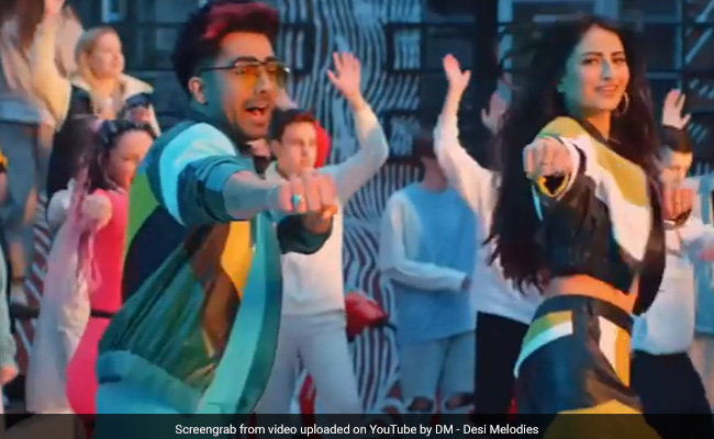 Palak Tiwari And Harrdy Sandhu Set The Stage On Fire In <I>Bijlee Bijlee</I>